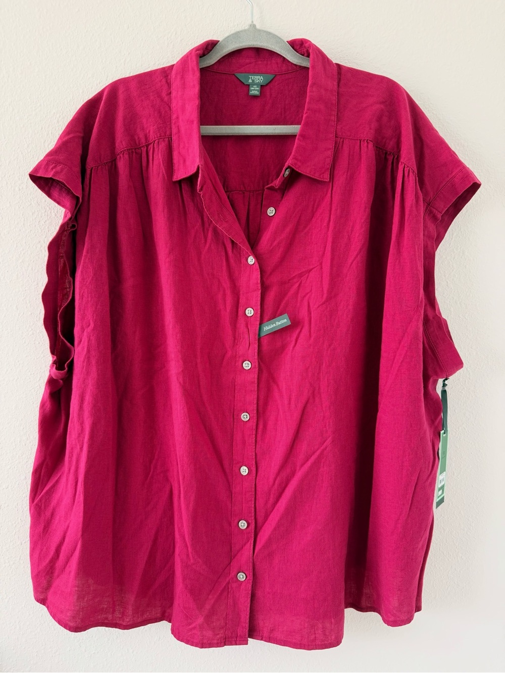Terra & Sky Button-Front Short Sleeve Shirt in Fuchsia